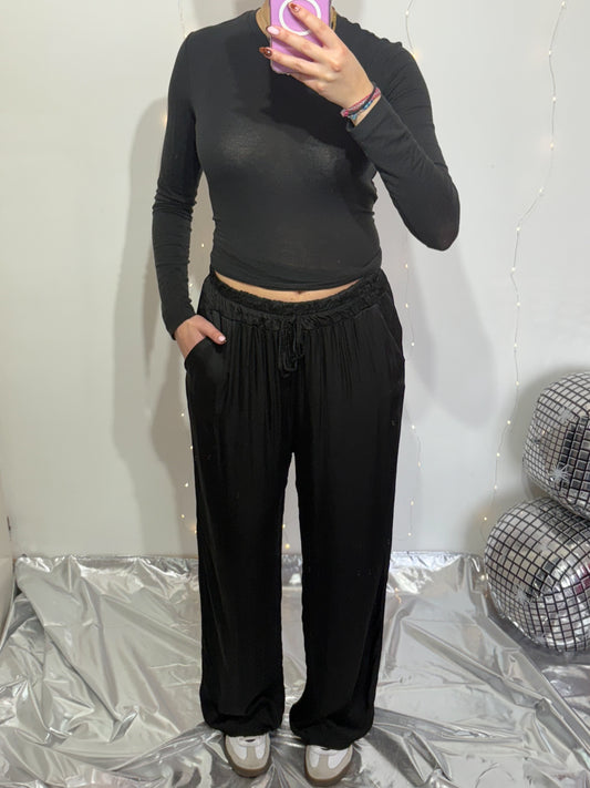 Pantalon WOMAN IN BLACK 😎